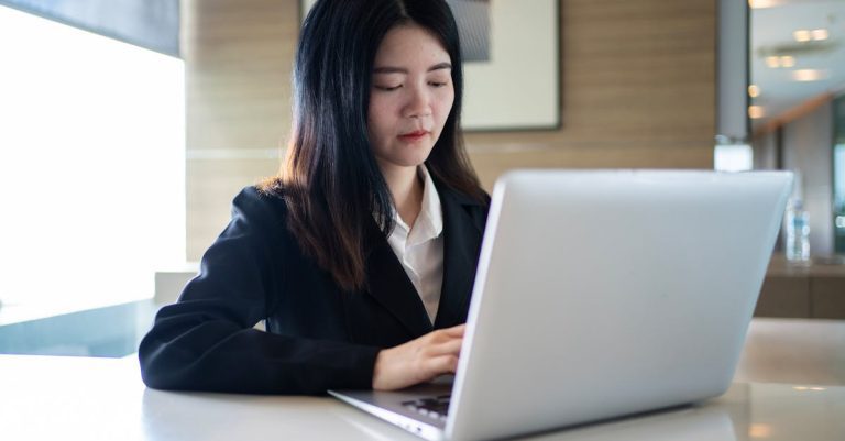 線上碩士企業認可