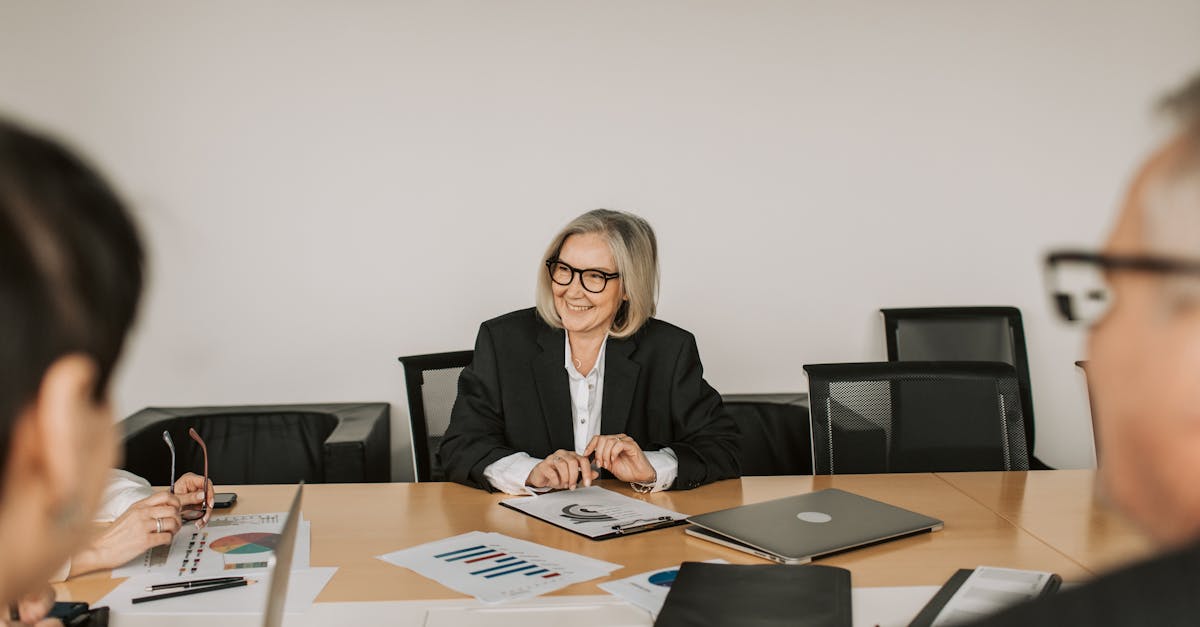 自媒體 - 開頭：2026 台灣自媒體現況——你不是流量不夠，是專業護城