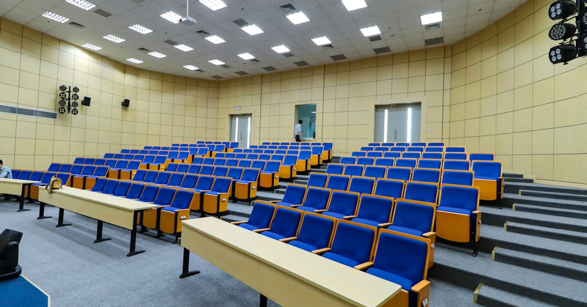 斯坦福線上碩士 - 學費對比：Stanford USD 70K+ / MIT C