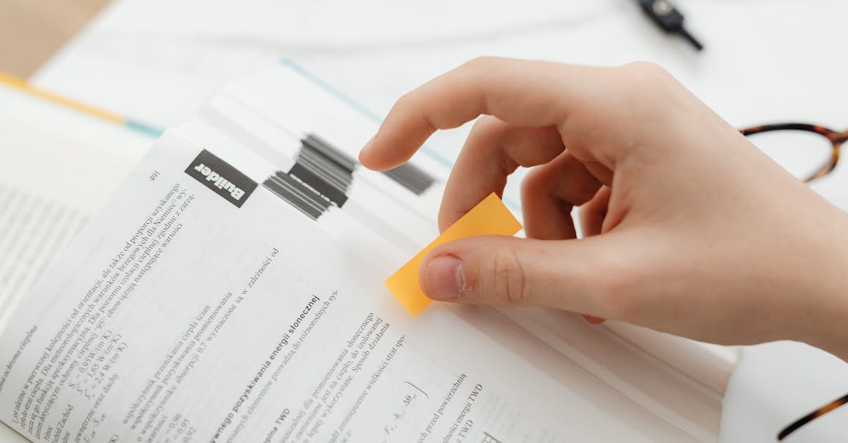 金融證照 - 開頭：為什麼台灣金融人必須「證照 + 學歷」雙軌並進