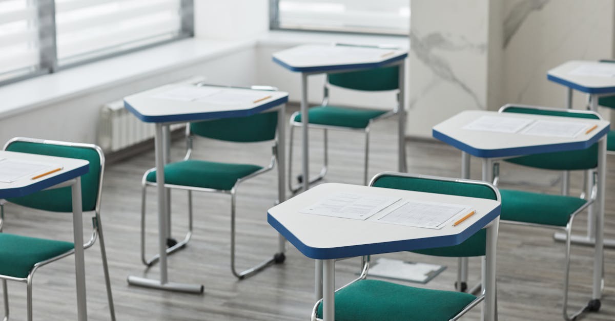 金融證照 - 結尾：從今天開始，鎖定你的下一張證照與那個學位